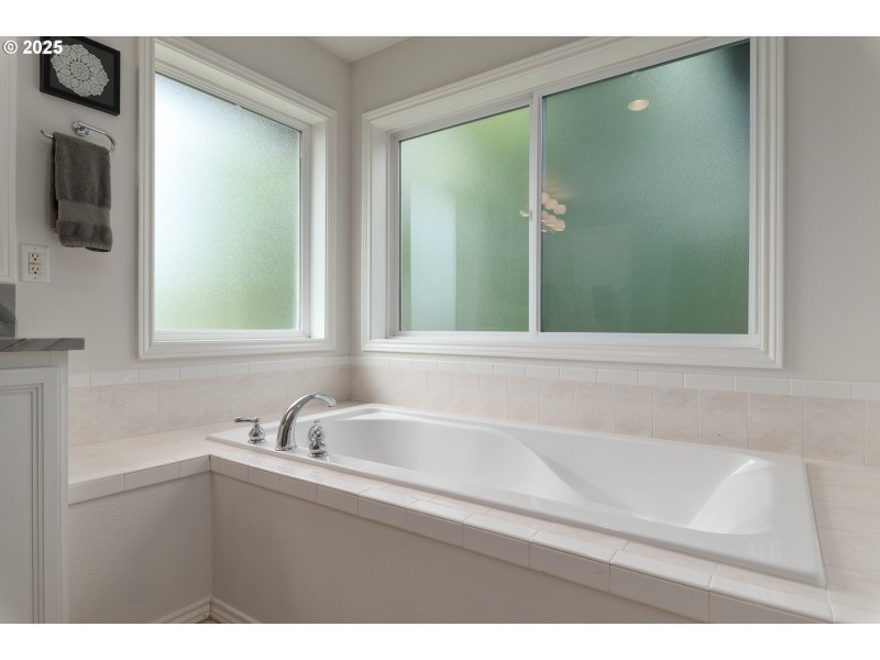 Owner's Suite Bathroom