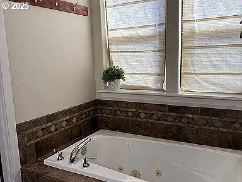Bathroom, Attached