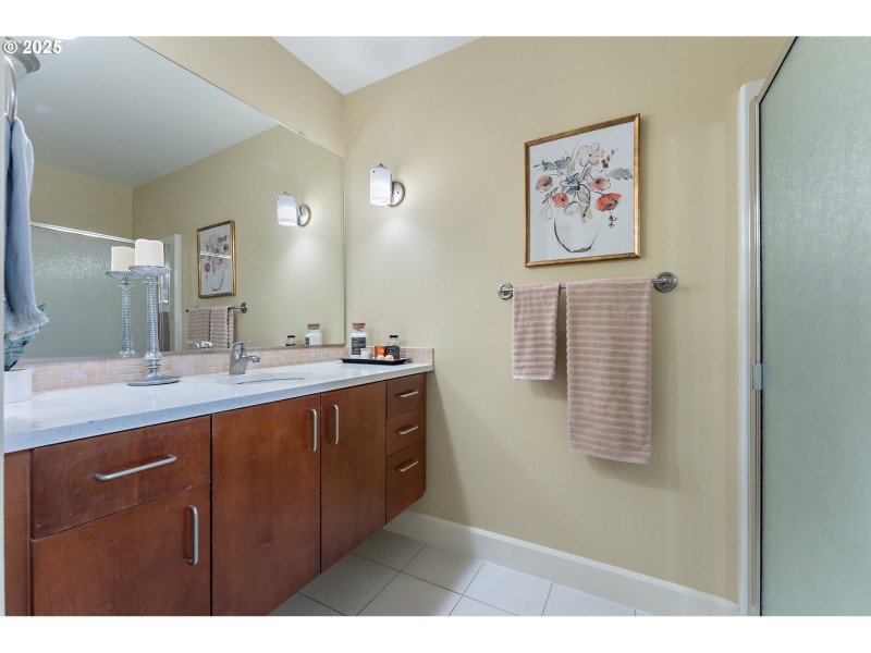 Owner's Suite Bathroom