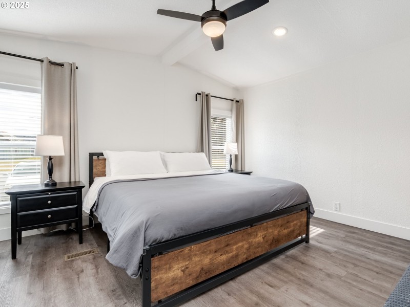 Bedroom, Primary