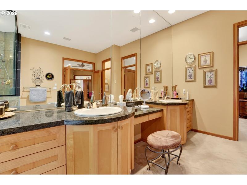 Owner's Suite Bathroom