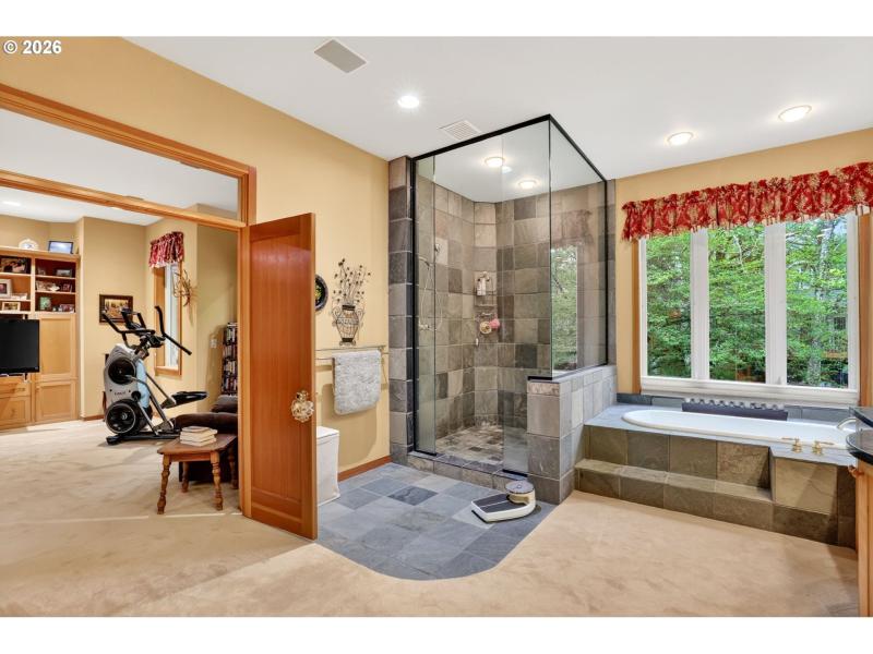 Owner's Suite Bathroom