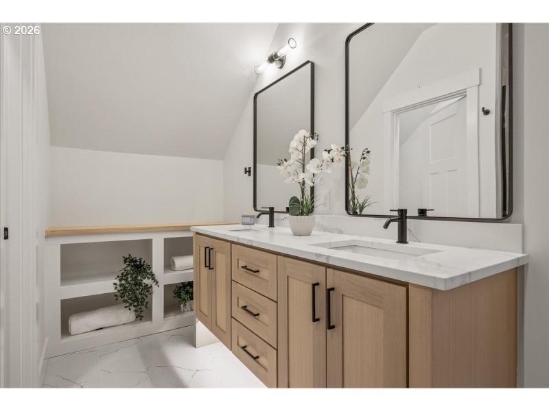 En Suite Bathroom