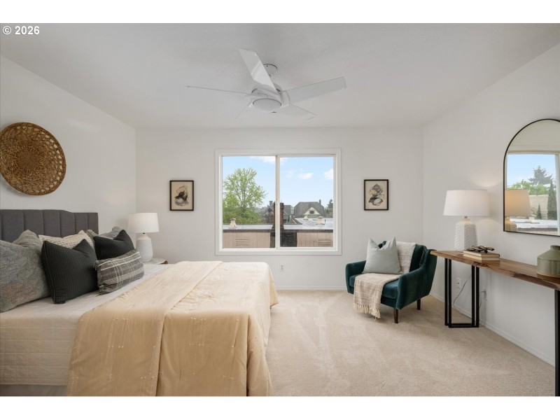 Bedroom, Primary