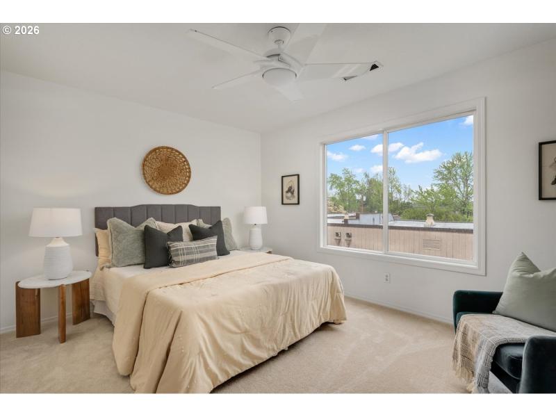 Bedroom, Primary