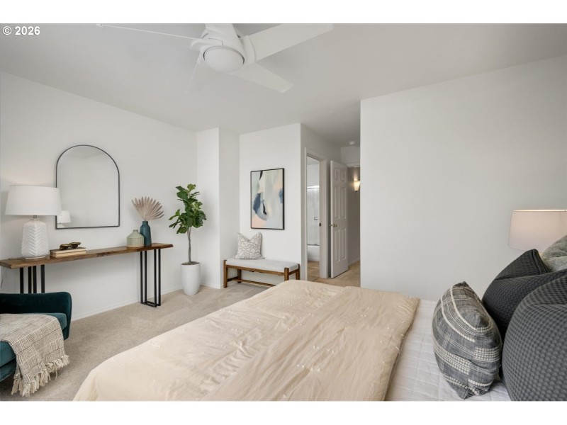 Bedroom, Primary