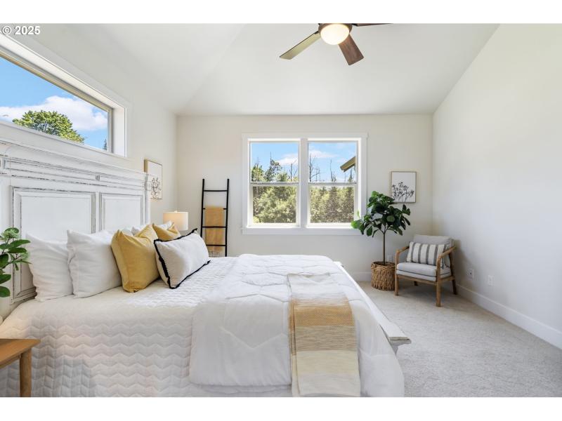 Bedroom, Primary