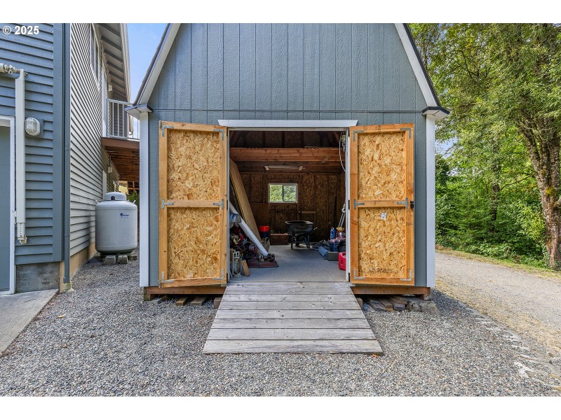 Shed