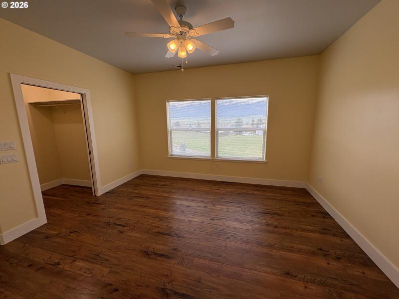 Bedroom, Primary