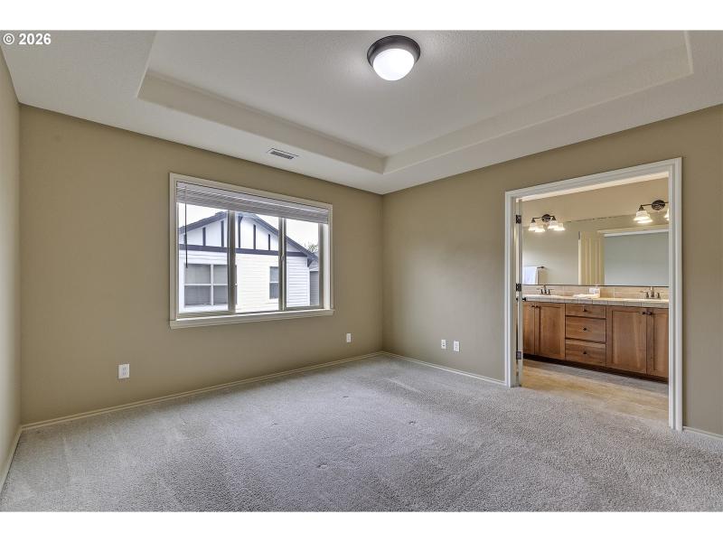 Bedroom, Primary