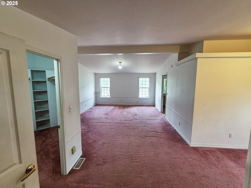 Bedroom, Owner's Suite