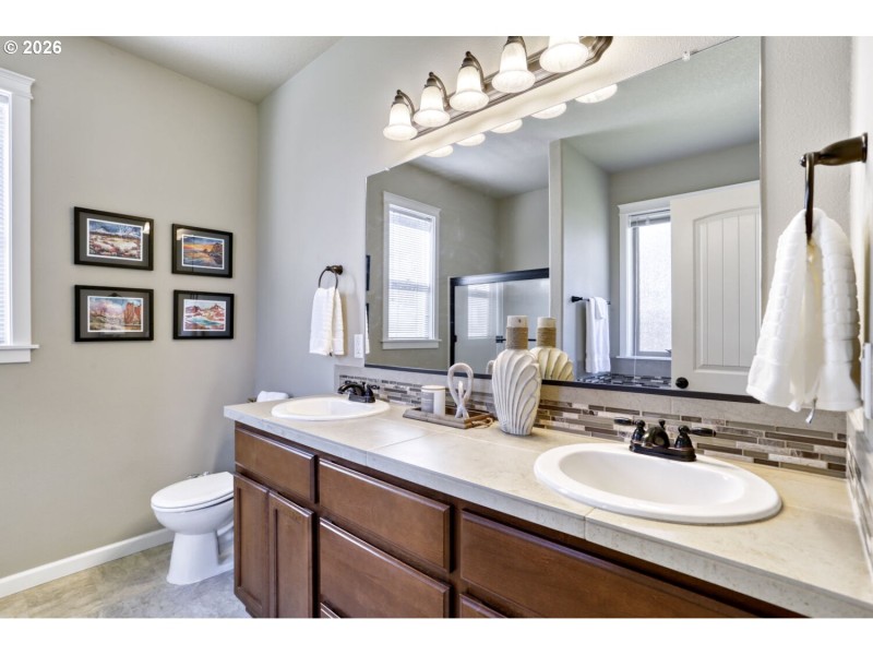 En Suite Bathroom