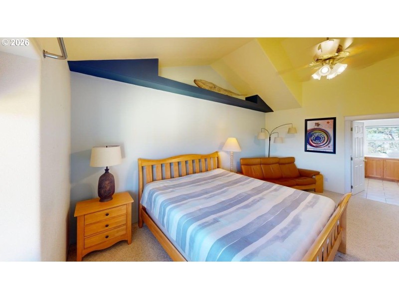 Bedroom, Primary