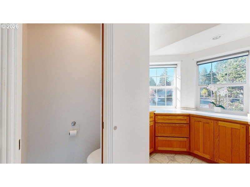 Bathroom, Attached