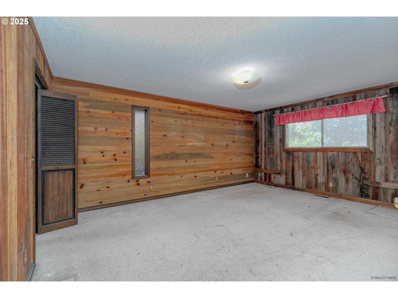 Owner's Suite Bedroom