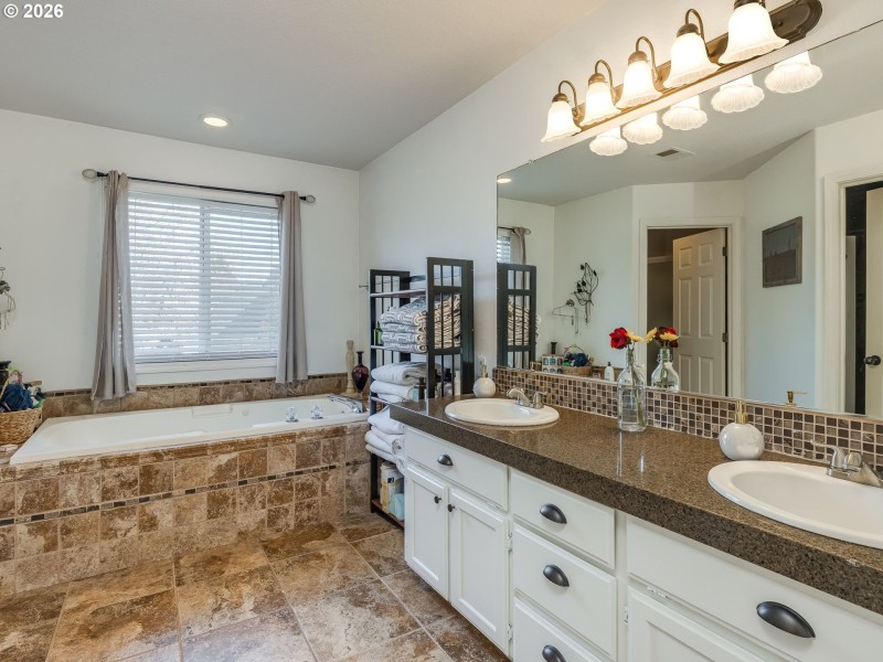 Bathroom, Attached