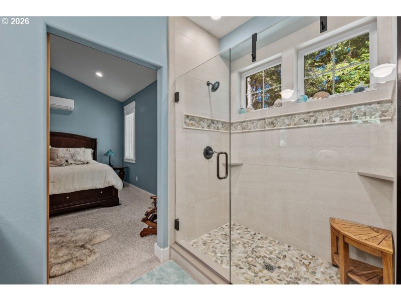Owner's Suite Bathroom