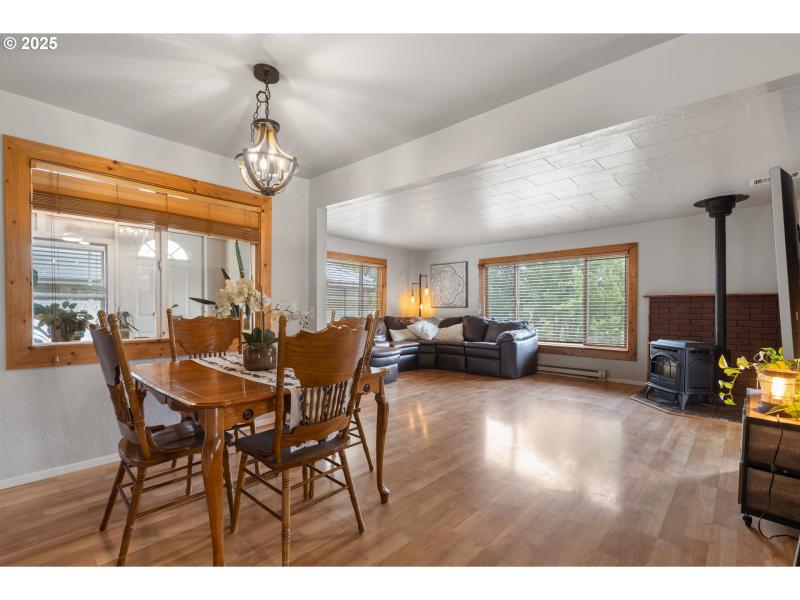 Living Room/Dining Room