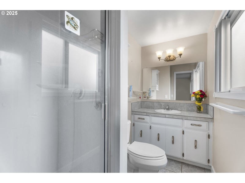 Bathroom, Attached