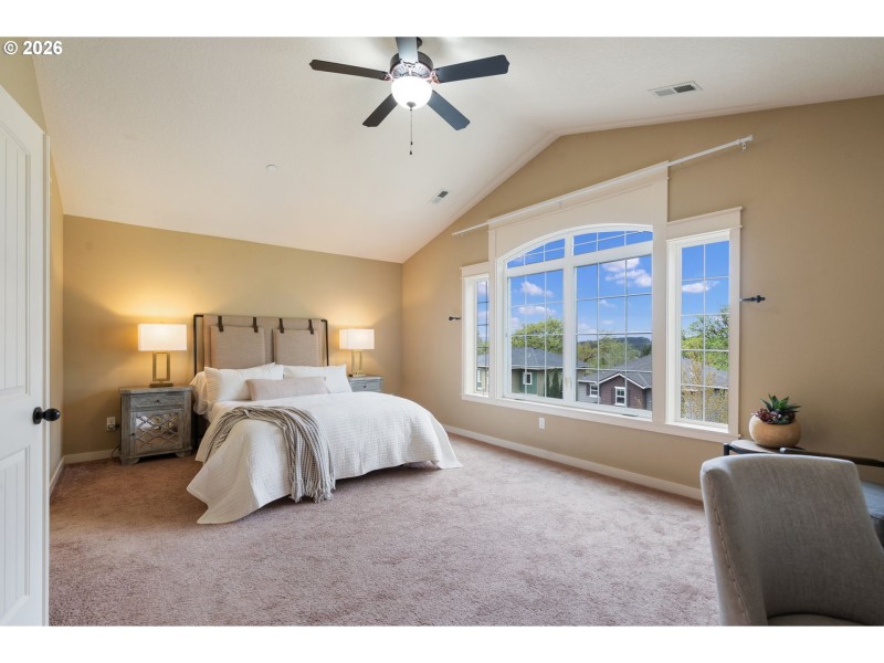Bedroom, Primary