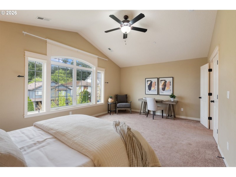 Bedroom, Primary
