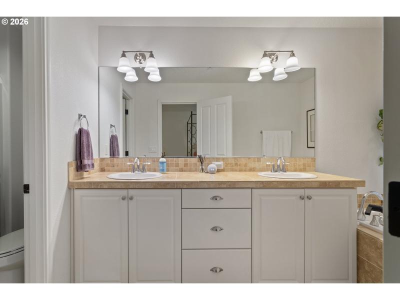 Bathroom, Attached