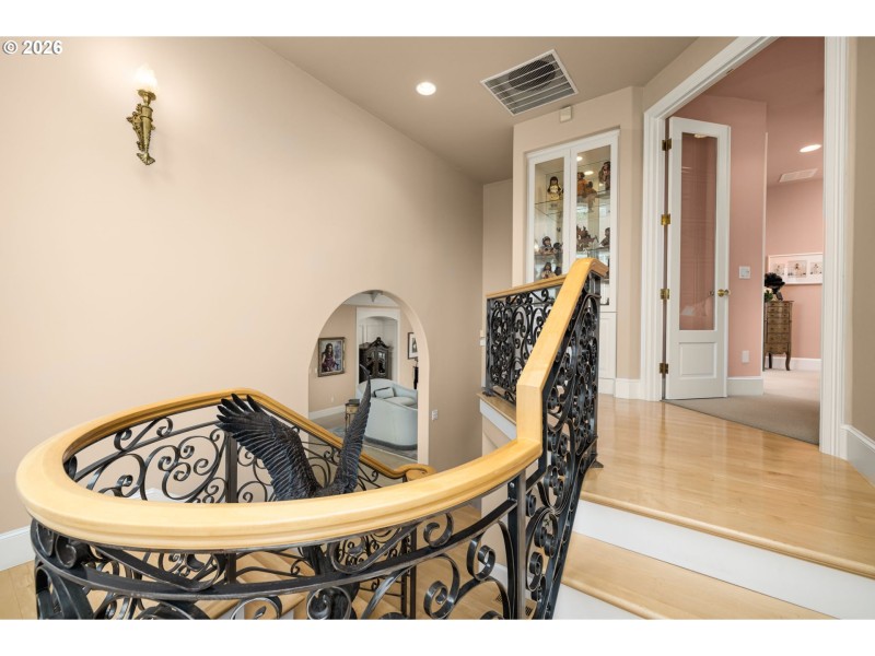 Bedroom, Owner's Suite