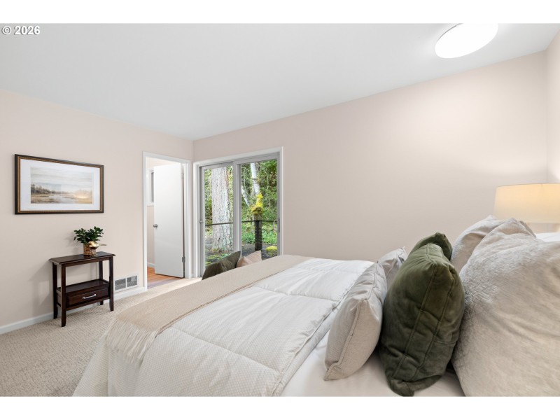 Bedroom, Primary