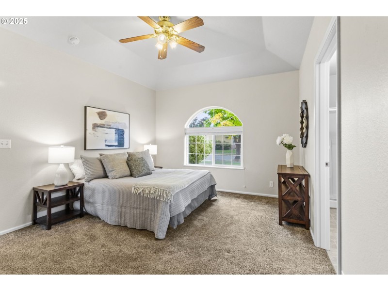 Bedroom, Owner's Suite