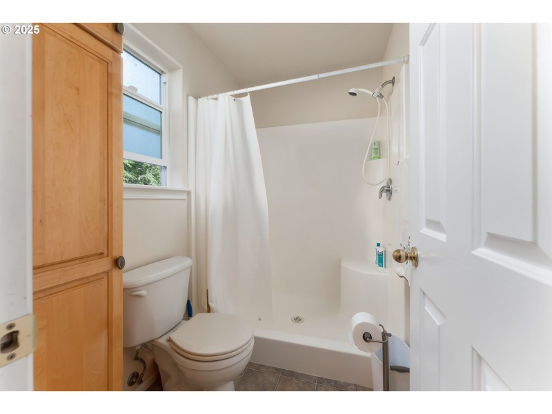 Bathroom, Attached