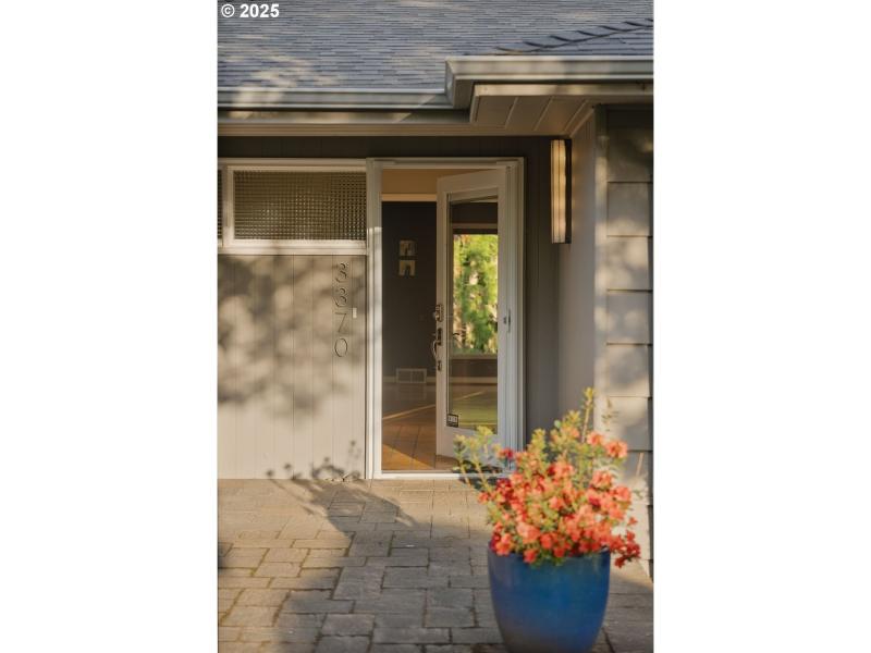 Entrance/Foyer
