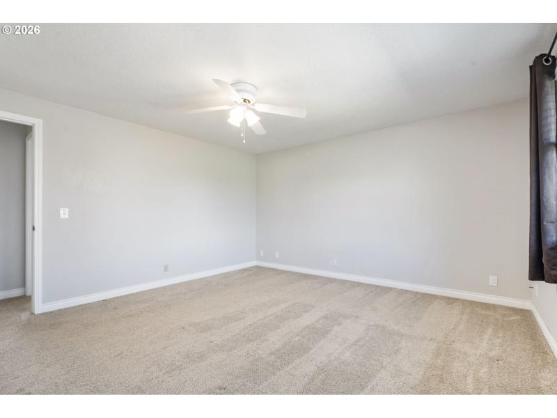 Bedroom, Primary