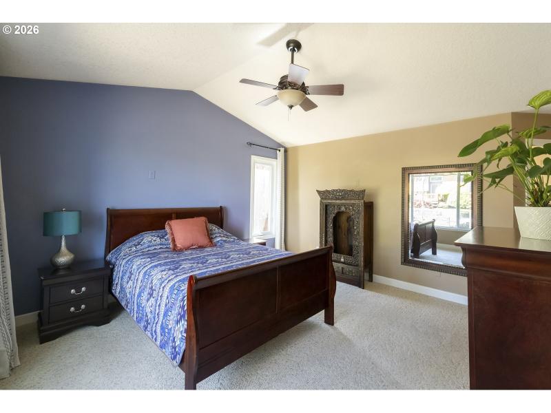 Bedroom, Owner's Suite