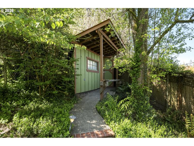 Shed