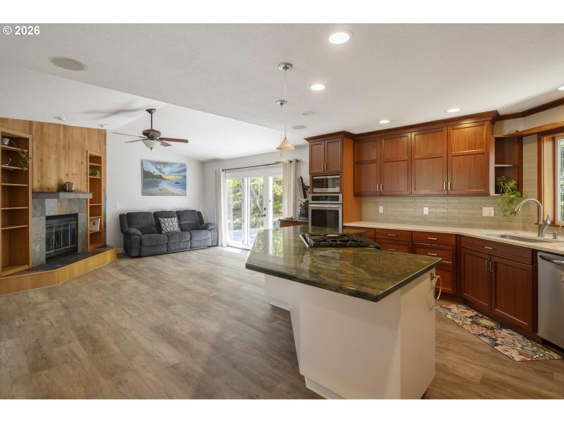 Kitchen/Living Room