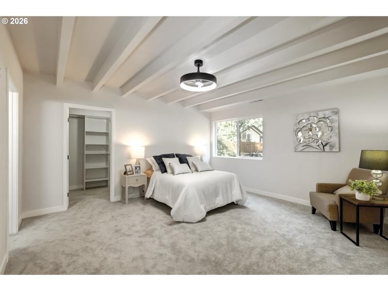 Bedroom, Primary