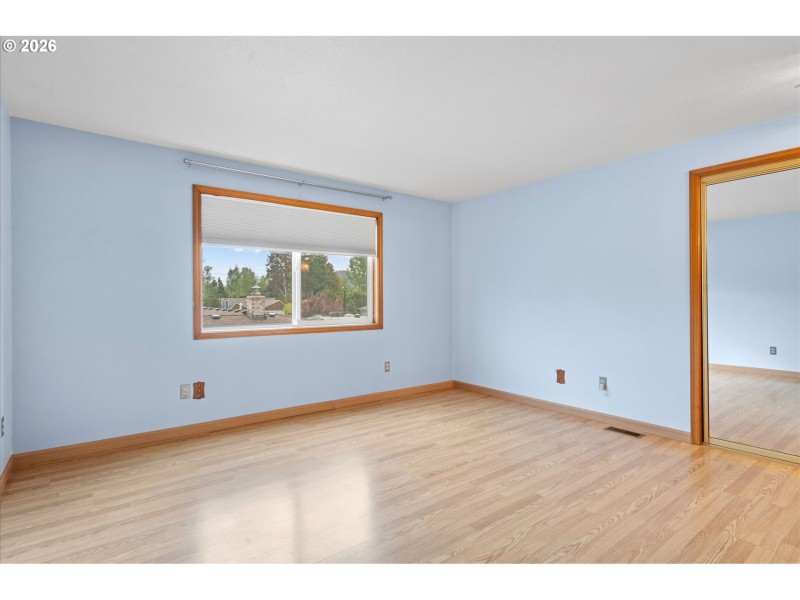 Bedroom, Primary