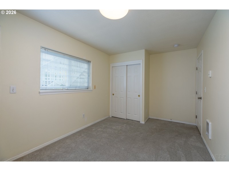 Bedroom, Primary