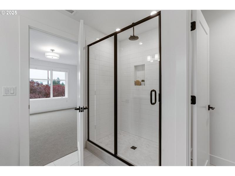 Owner's Suite Bathroom