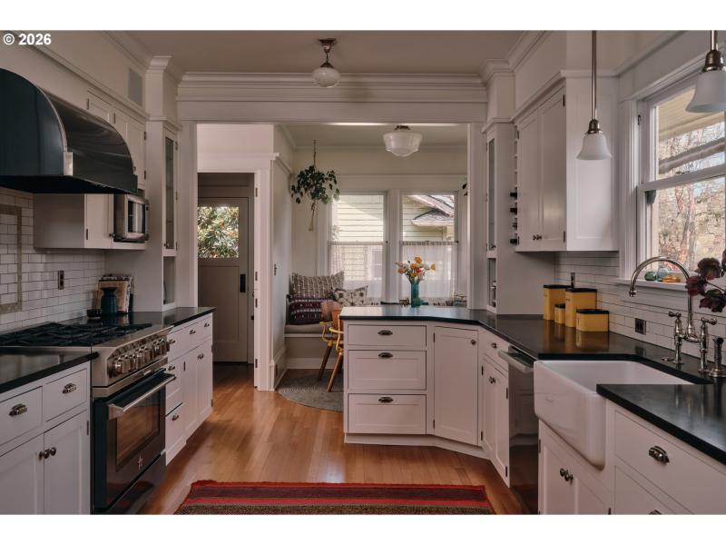 Kitchen/Nook