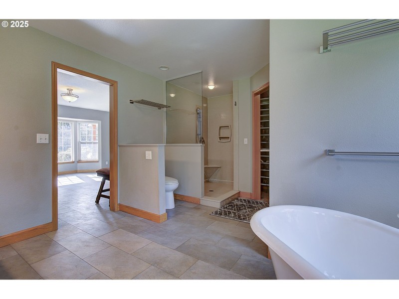 Bedroom, Owner's Suite
