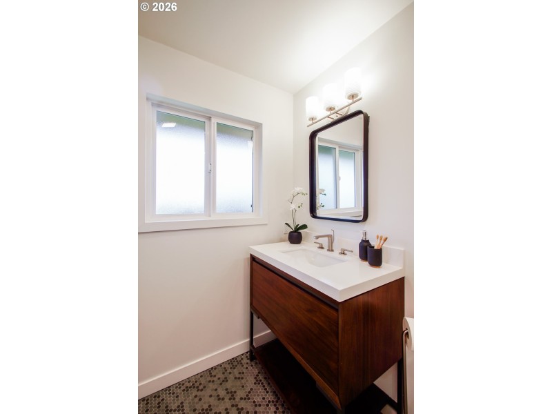 Bathroom, Attached