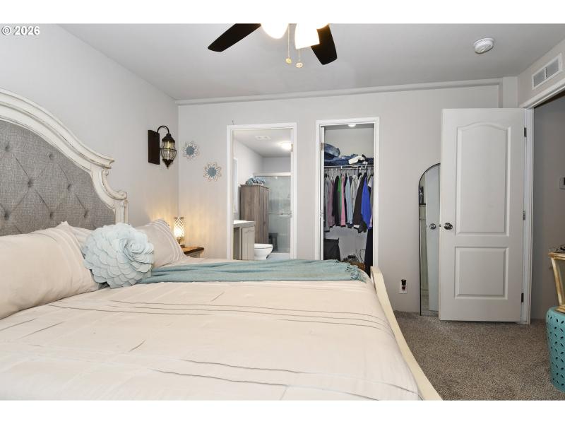 Bedroom, Owner's Suite