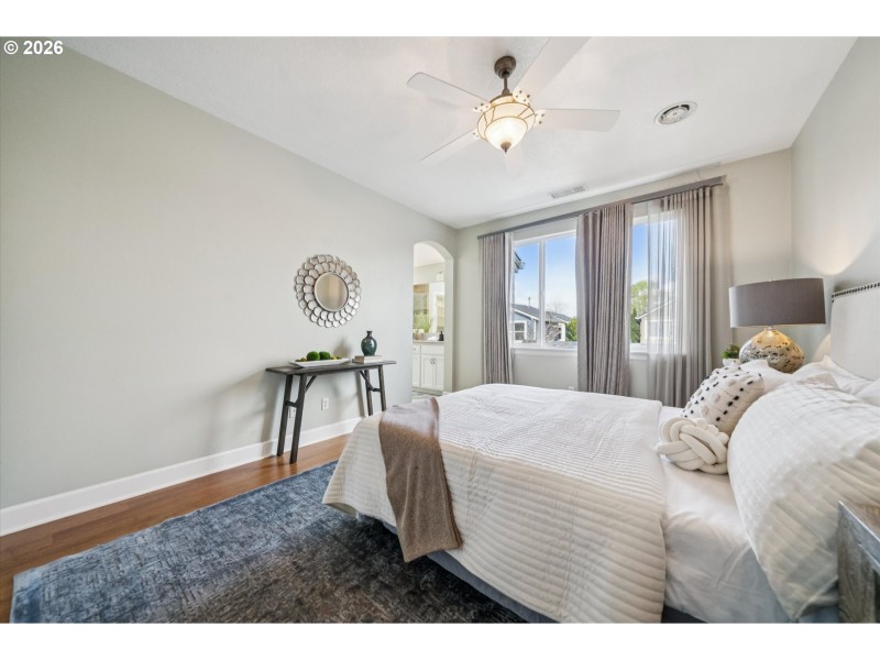 Bedroom, Primary