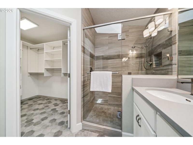 Bathroom, Attached
