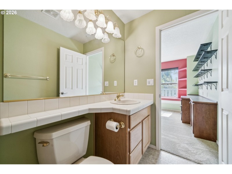 Bathroom, Attached