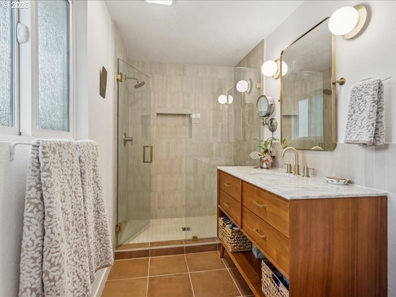 Bathroom, Attached