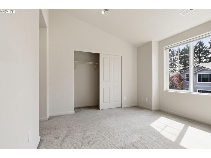 Bedroom, Primary