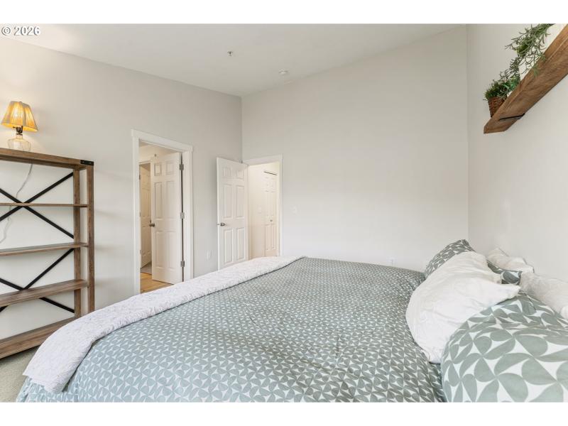 Bedroom, Owner's Suite