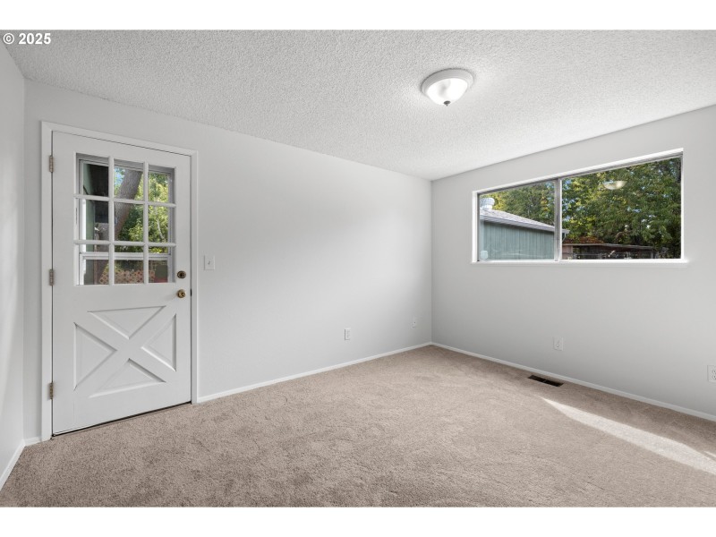 Bedroom, Primary